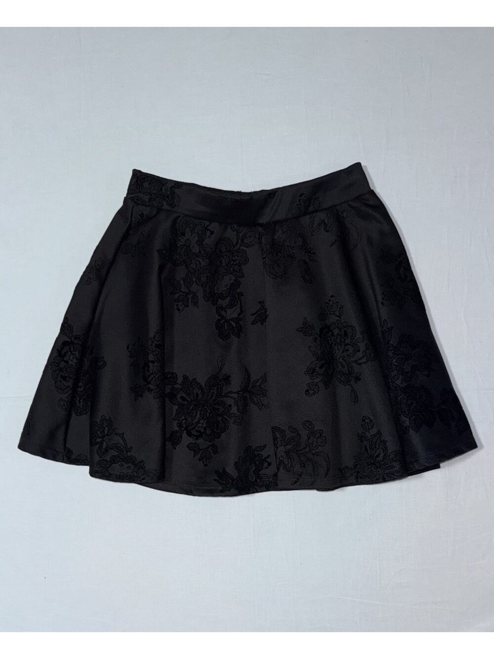 Y2K Wet Seal - Mini Skirt Black Circle Women’s Coquette - Size XS